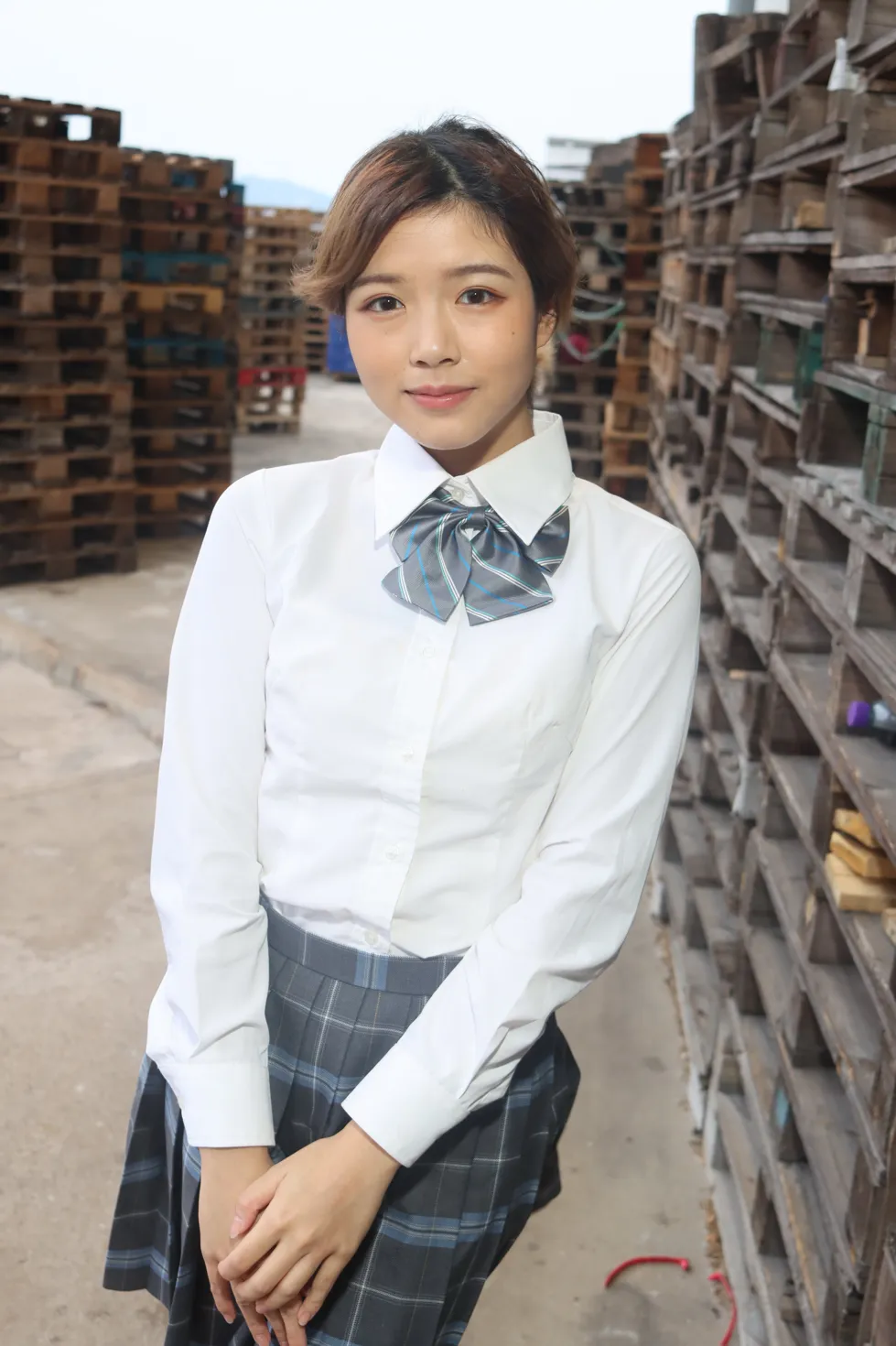 NO.144 Kandi 学生制服美腿 36
