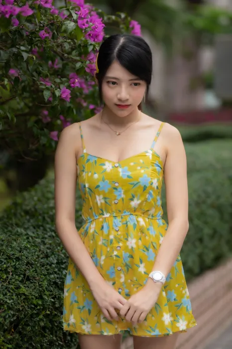NO.090 湘芹 性感短裙 高跟美腿外拍 11