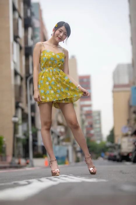 NO.090 湘芹 性感短裙 高跟美腿外拍 7