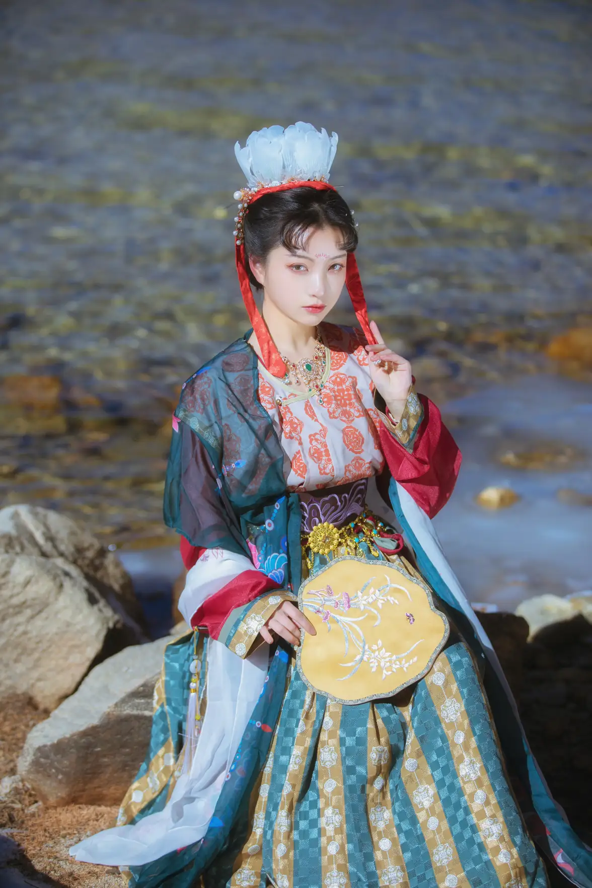 2022.01.15 Vol.658 – 神女 4