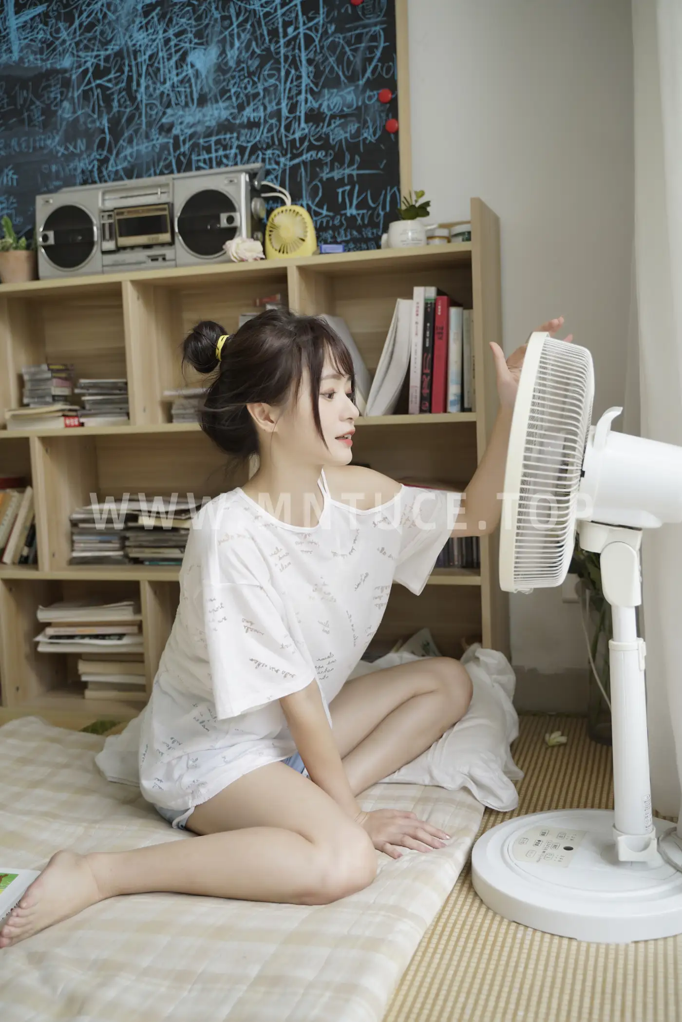 2021.12.22 Vol.519 – 元气少女 19