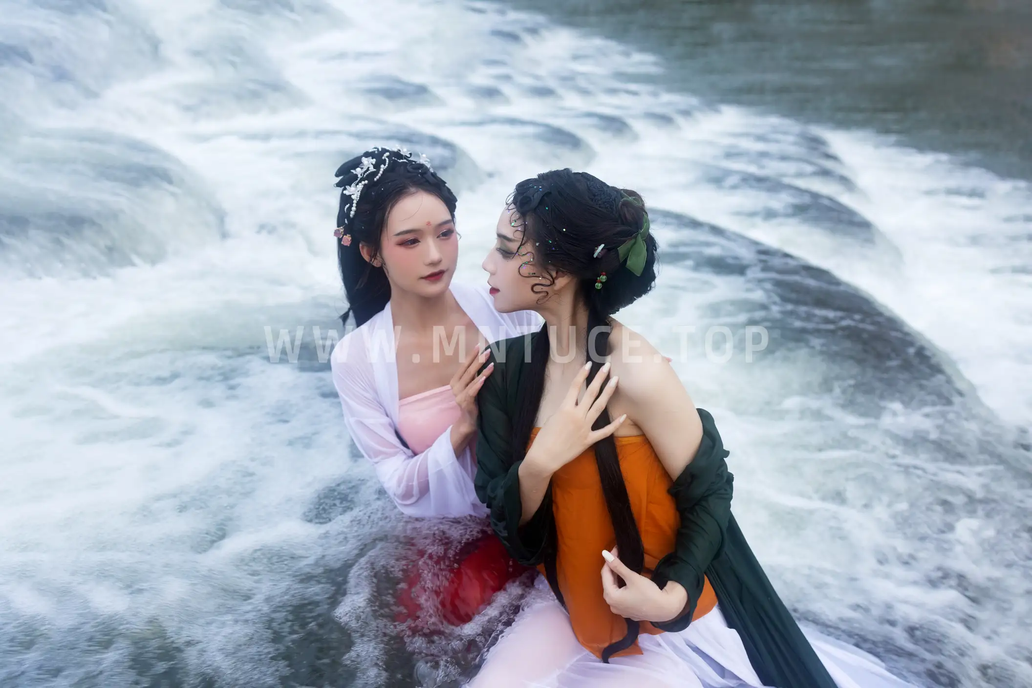 2022.06.24 Vol.1277 – 青白蛇 19