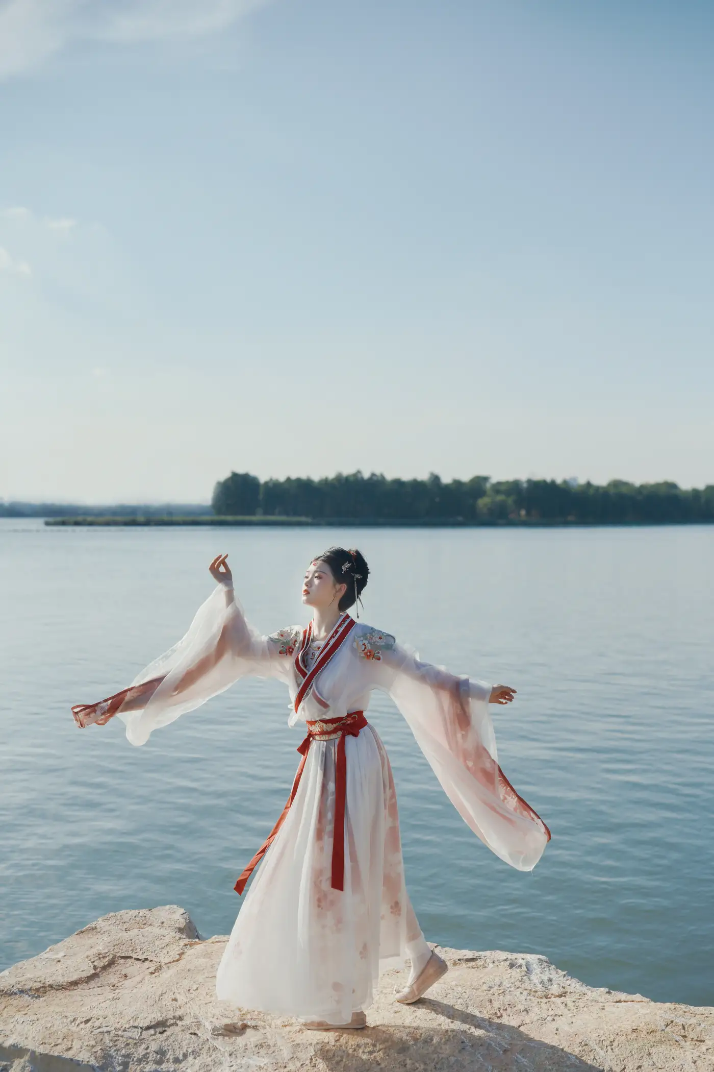 2022.08.14 Vol.1706 – 总有人间一两风 11