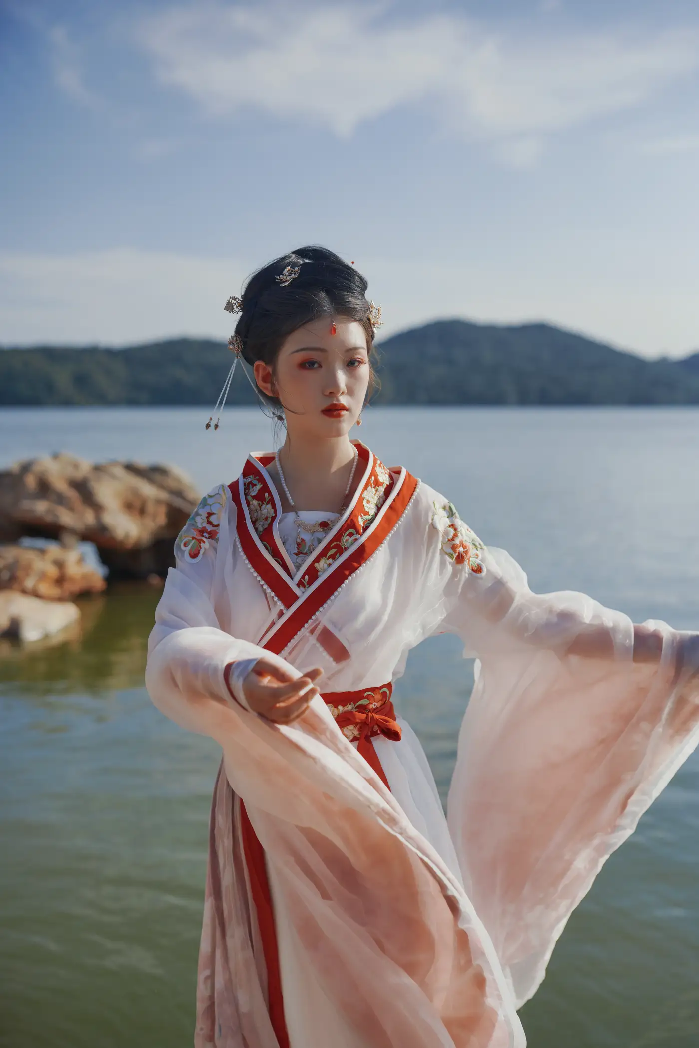 2022.08.14 Vol.1706 – 总有人间一两风 19