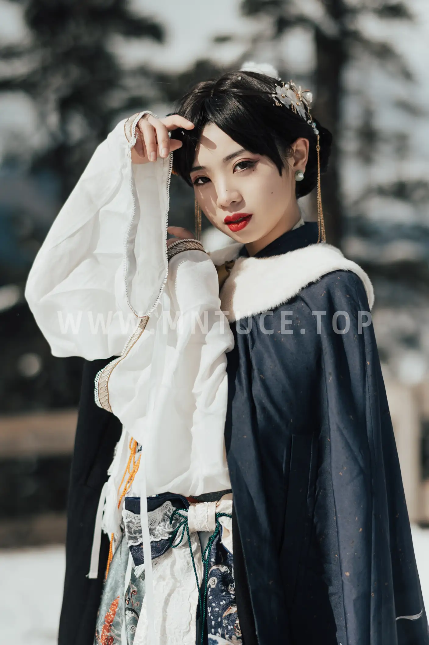 2022.05.18 Vol.0916 – 南山雪 14