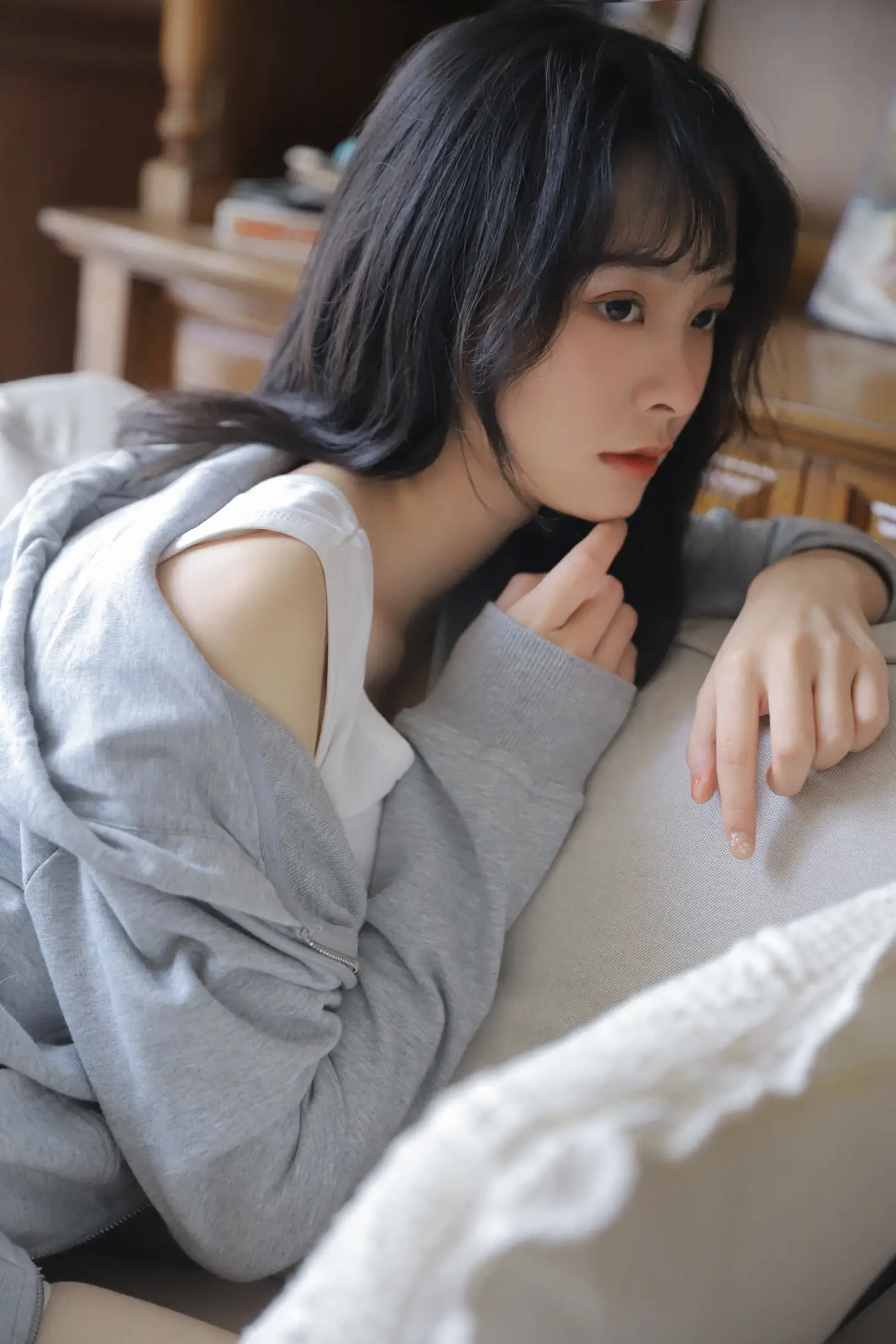 2022.08.01 Vol.1599 – 灰色轨迹 - 12