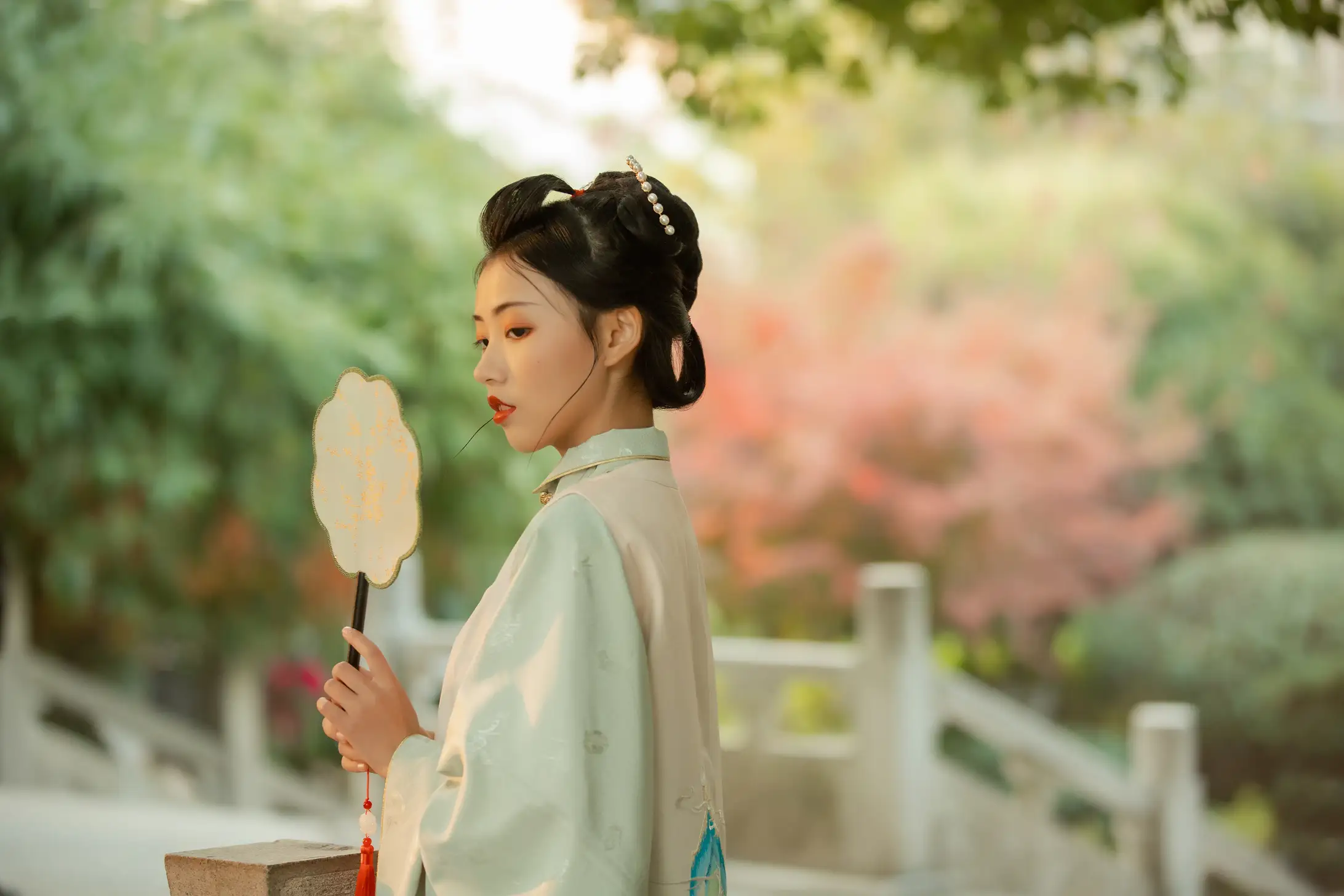 2022.08.28 Vol.1808 – 春雨杏花急急落 15