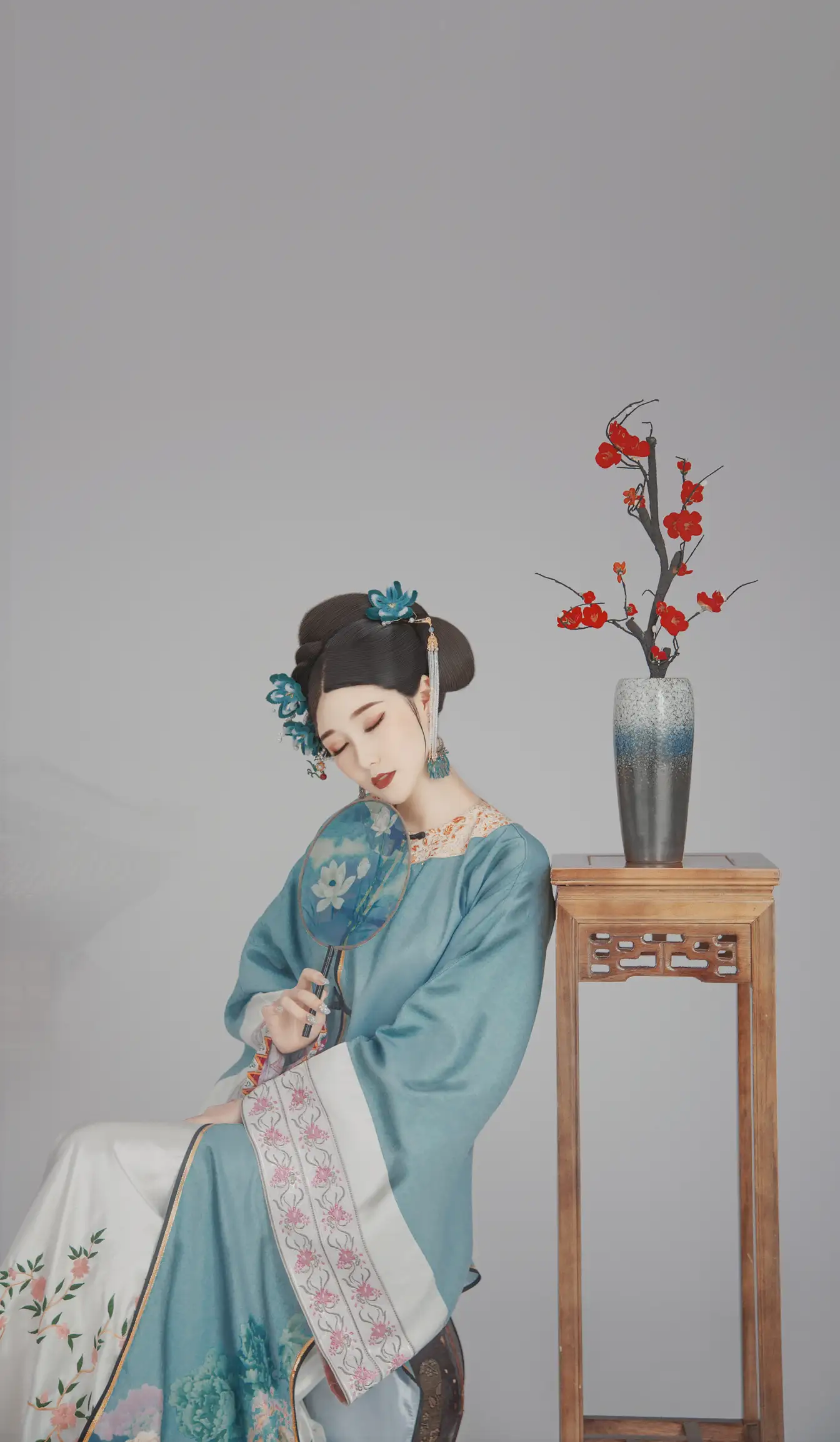 2022.01.21 Vol.691 – 云鬓翠 17
