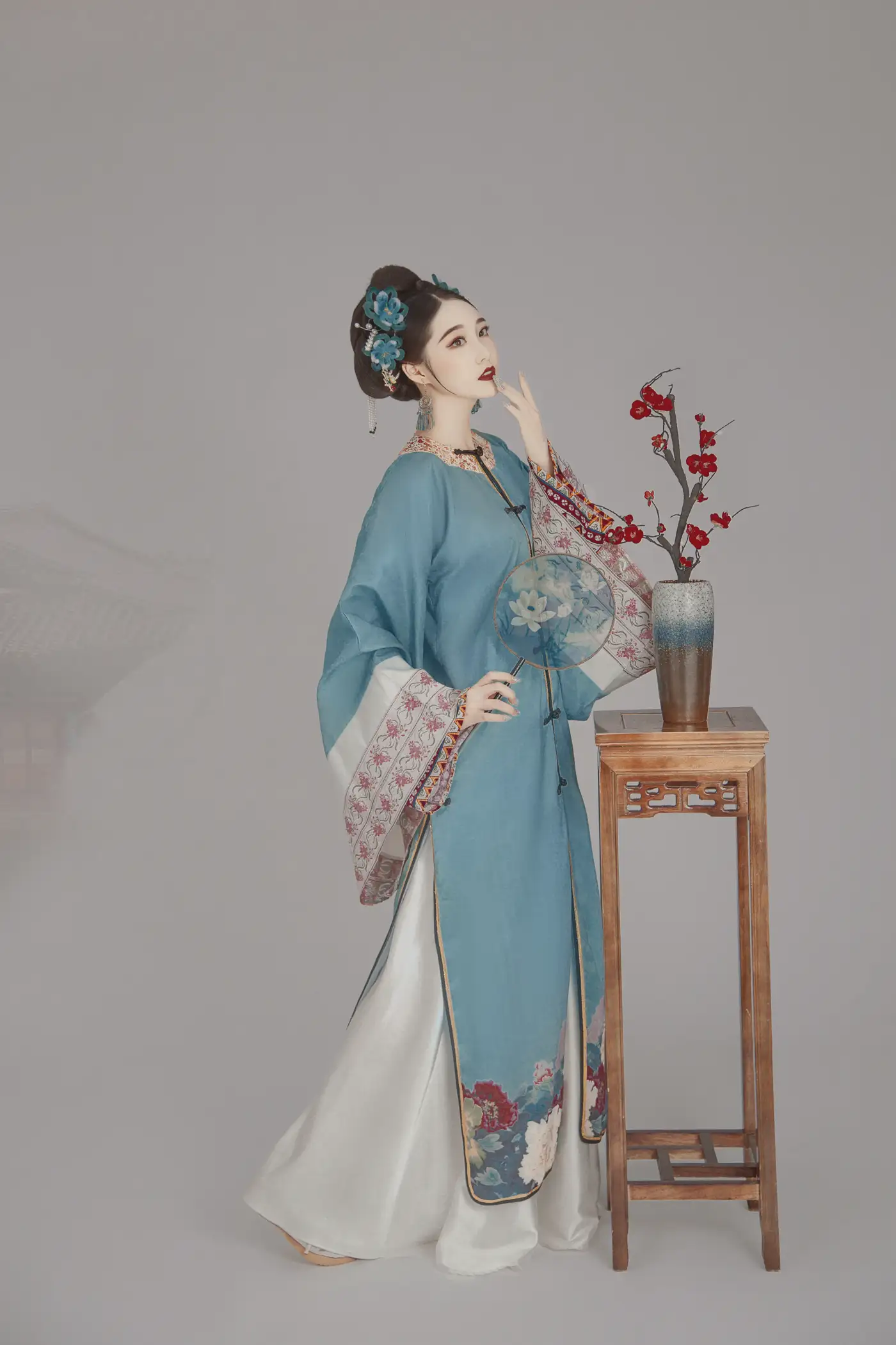 2022.01.21 Vol.691 – 云鬓翠 6