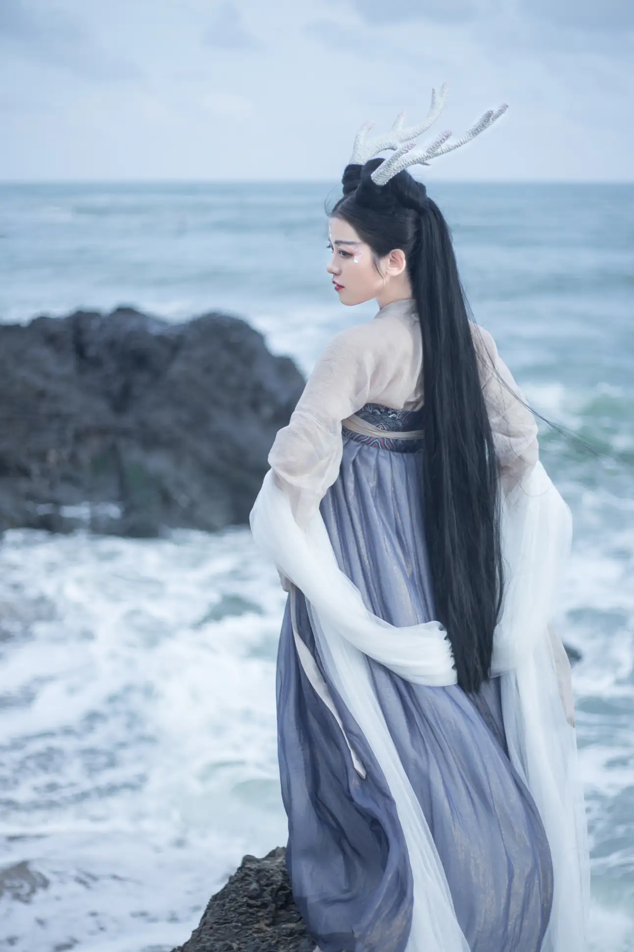 2022.05.17 Vol.0909 – 龙女 5