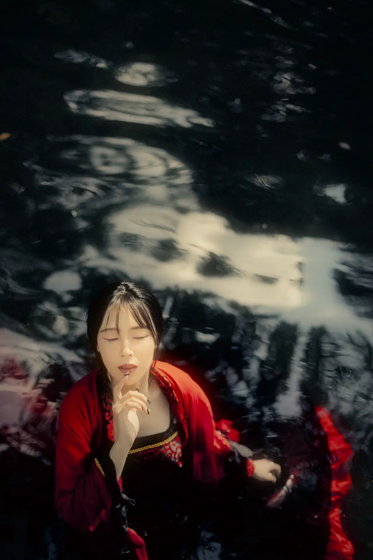 2021.12.31 Vol.555 – 白水素女 13