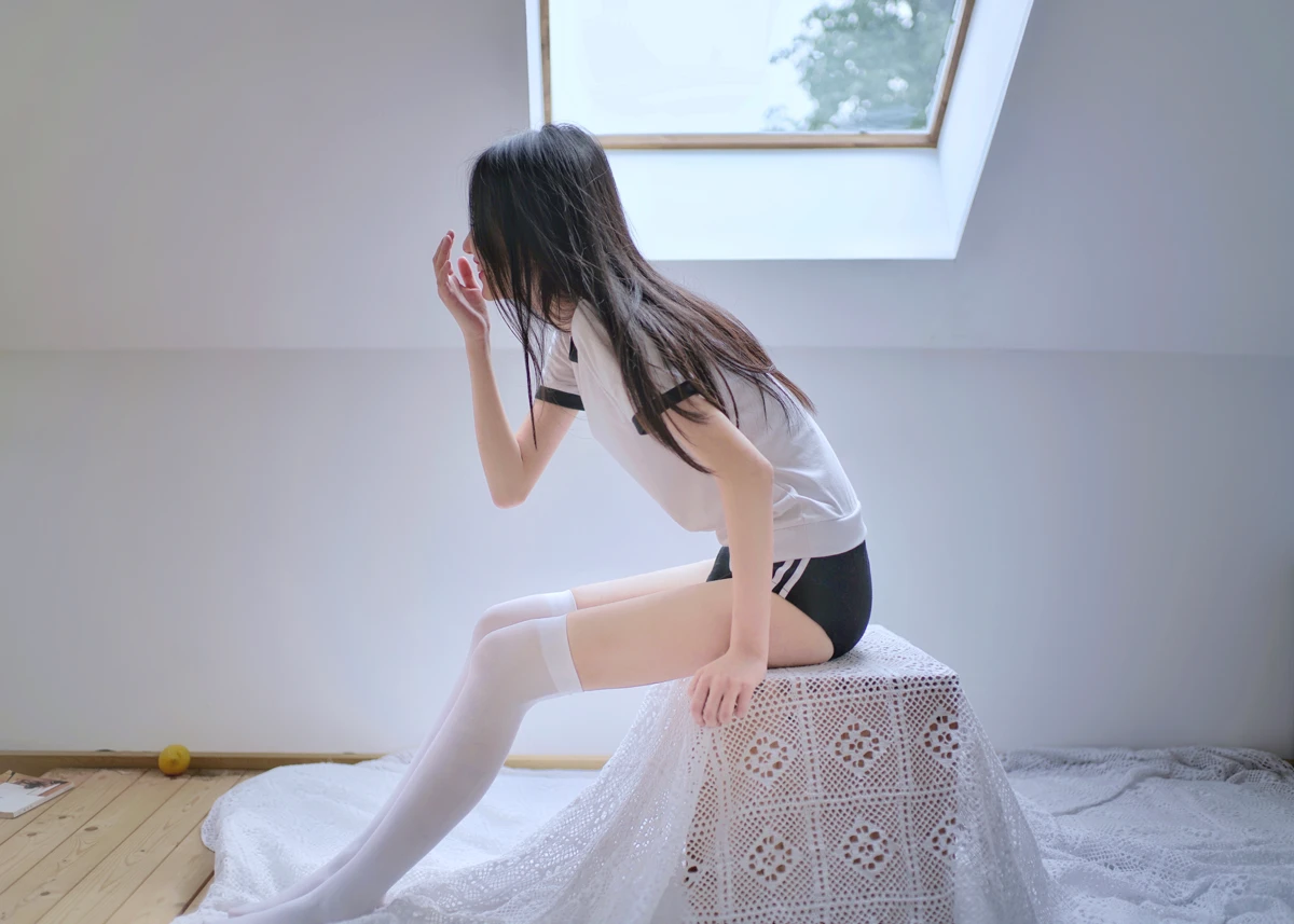 2022.12.29 Vol.2785 – 阁楼里的素白 19