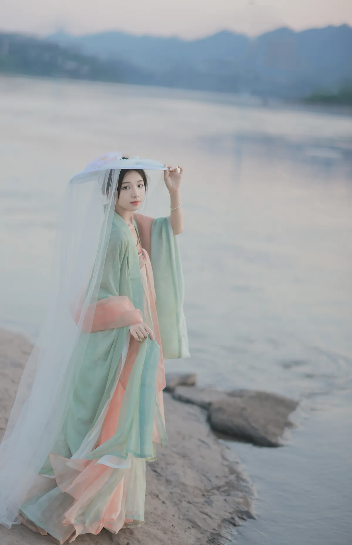 2022.12.15 Vol.2686 – 星河 22