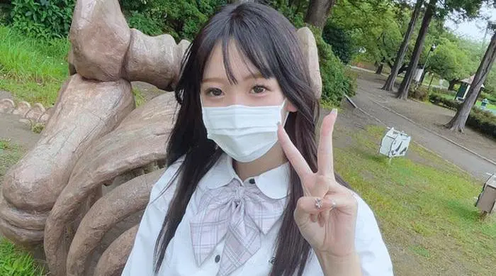 [国产片] FC2-4015448 宽大G罩杯的巨乳美女！单独口交与奶交的坏习惯！而且，连续第二次外阴射精！ ！ JK制服,苗条,美腿美脚,美臀,口交,内射中出