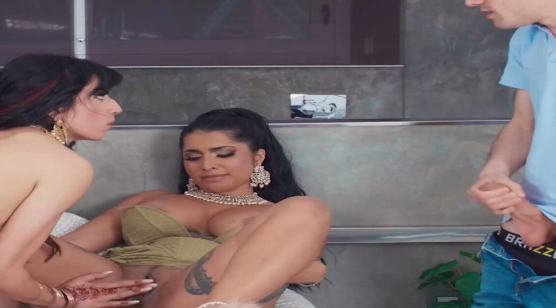 [欧美片] 丰满的Yasmina Khan与Aaliyah Yasin为Jordi带来一场“巨乳三人行”，让他永生难忘 美臀,美乳,美腿,口交,后入,骑乘,3P