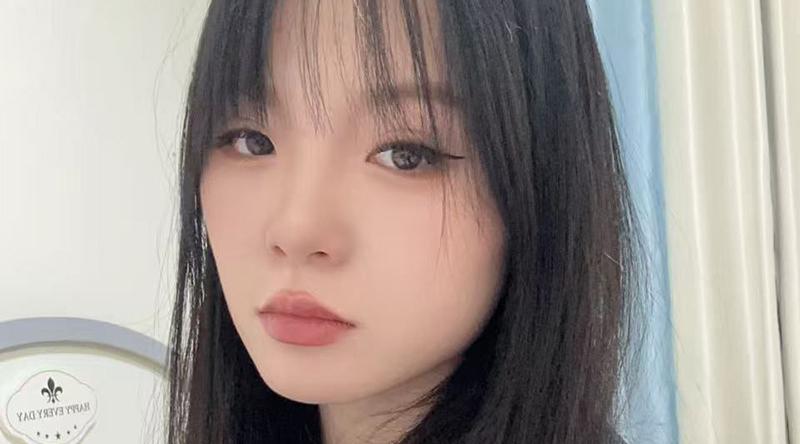 [国产片] 河南00后小美女 王梦颖 被渣男跑路只能裸贷打胎 自拍淫荡自慰视频抵押！ JK